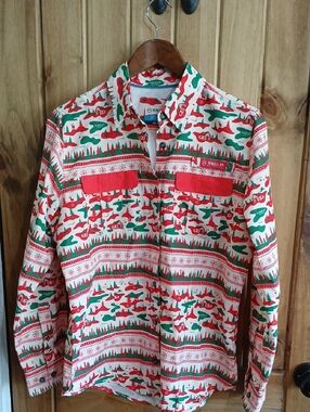 Magellan Outdoors Holiday Laguna Madre Fishing Shirt - Medium